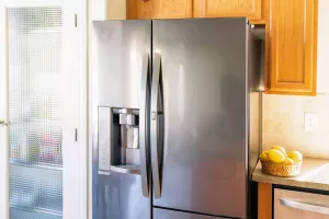 چگونه یخچال را میزان و تراز کنیم؟