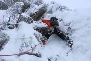 روش درست کوهنوردی در زمستان : 9 نکته ضروری
