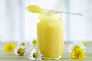 طعم و مزه ژل رویال چگونه است ؟