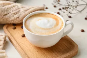 آیا خوردن قهوه و شیر برای سلامتی مفید است؟