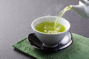 فواید بی نظیر چای سبز برای بهبود بیماری های قلبی و عروقی