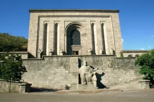 همه چیز در مورد موزه ماتناداران ارمنستان