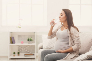 کم آبی بدن در بارداری چه علائمی دارد؟