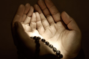 چگونه نماز شب بخوانیم و از فواید آن بهره مند شویم؟