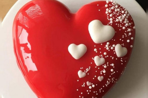 تزیین کیک به شکل قلب 1401 همراه با ژل و بدون ژل [پیشنهاد ویژه]