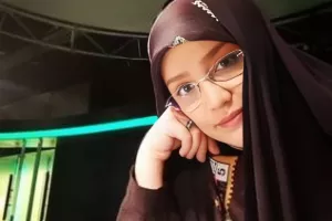 واکنش تند و تیز مجری محجبه صداوسیما به گریم مجریان زن !!