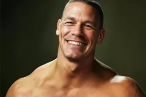 تغییر پوشش همسر ایرانی جان سینا بعد از ازدواج با او !!