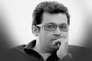 استایل بازیگران معروف در مراسم سوم شهرام عبدلی / از رضا رویگری تا رامین پرچمی و ... !!