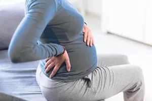 تاثیر شکم بند و کفی کفش در کاهش دردهای دوران بارداری