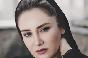 تتو غیر قانونی خانم بازیگر روی صورتش با طرحی پسرانه !