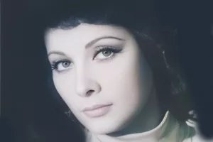 دختر آمریکایی و خیلی پیر زیباترین بازیگر زن سینما و تلویزیون در آستانه 90 سالگی !!!