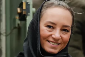 مادر سحر ولدبیگی با چشمان درشت و قد بلند بدون شباهتی به دختر ریز نقشش !