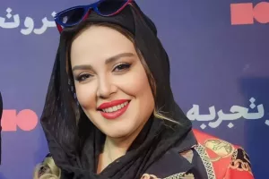 سِت چشمگیر بهاره رهنما در مراسم نکوداشت آتیلا پسیانی !!