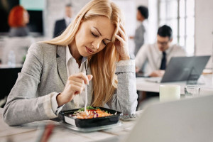 علت سردرد در رژیم کتوژنیک چیست ؟
