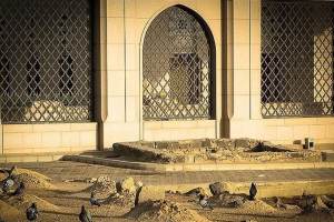 علت مخفی ماندن قبر حضرت زهرا س چیست ؟