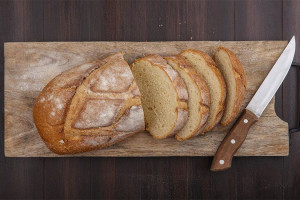 نان صنعتی بهتر است یا نان سنتی؟ همه چیز درباره خرید نان سالم