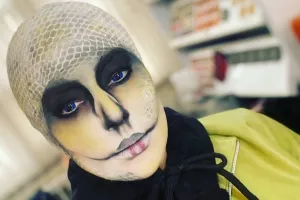 اگه گفتید این خانم کدام بازیگر سریال تمام رخه ؟؟