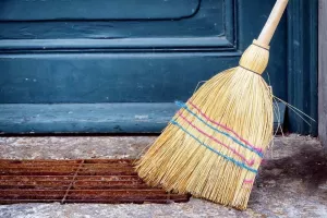 خواب جارو / دیدن جارو در خواب چه تعبیری دارد ؟