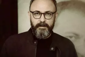 لباس میلیونی و خفن همسر رضا پروانه در یک مکان عمومی سوژه شد !!