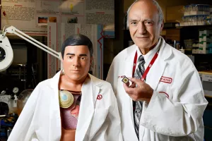 بیوگرافی پروفسور توفیق موسیوند از چوپانی تا اختراع نخستین قلب مصنوعی در جهان