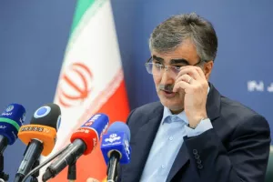 بانک مرکزی: با کارت‌های بانکی ایرانی از خودپردازهای روسی پول برداشت کنید!!