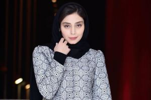 استایل شیک و دیدنی دیبا زاهدی بازیگر سریال آقازاده