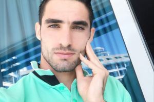 سلفی عاشقانه ی میلاد محمدی و همسرش فرانک