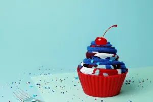 روش تهیه کاپ کیک گیلاس با ماست