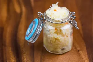 روش تهیه ترشی کلم سفید ترکیه ای
