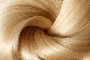 25 روش طبیعی جهت ضخیم کردن مو در منزل