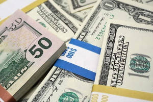 قیمت دلار یورو و درهم در بازار امروز جمعه 22 بهمن 1400