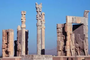 معرفی آثار باستانی و بنای تاریخی شیراز