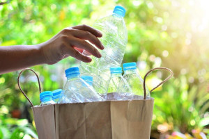آموزش کاردستی با بطری نوشابه : 10 ایده جالب برای کاردستی با بطری برای مدرسه