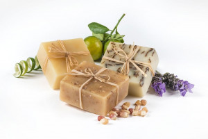 چگونه با مواد طبیعی در خانه صابون درست کنیم ؟