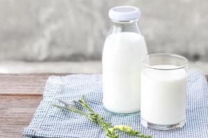 معرفی ارزش غذایی و خواص شیر برای بدن
