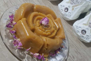 طرز تهیه حلوا سوهان دسری خوشمزه و مقوی