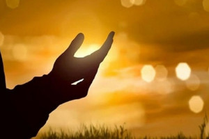 ایمان واقعی به خدا چگونه است و چه آثاری دارد ؟