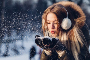 جذاب ترین متن و پیام تبریک تولد دختر زمستانی