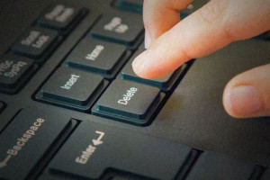 ترفند حذف فایل ها در ویندوز 10 بدون اینکه به سطل زباله منتقل شوند
