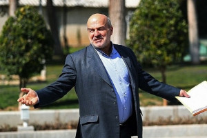 کیهان معاون رییس جمهور نفوذى است