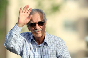مجسمه مربی استقلال نصب شد عکس