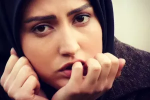 سمیرا حسینی با تصویر کودکی خود در آغوش پدرش خاطره بازی کرد!