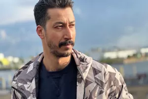 زیر شلواری بهرام افشاری سوژه خنده مخاطبین شد!