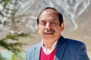 شوخی خنده دار آقا رشید با واتساپ!