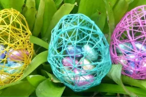 با بچه ها با این تخم مرغ های رنگی زیبا عید را جشن بگیرید !