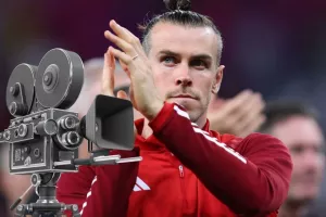 فریاد های گرت بیل بر سر مردم!