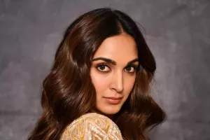 بازیگر معروف زن هندی از مادر خوش استایلش رونمایی کرد!