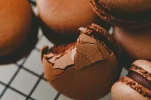 دستور پخت ماکارون شکلاتی/ شیرینی ای برای ایام عید و دید و بازدید!