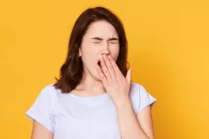 دلیل مسری بودن خمیازه چیست؟