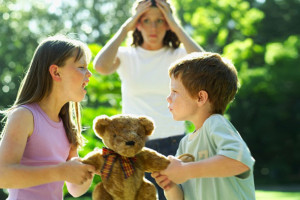 درگیری بین بچه ها را هنگام بازی چگونه رفع کنیم